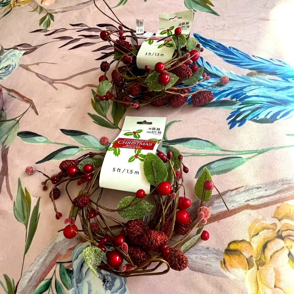✨Celebrate it Christmas berry decorative garland 2 sets 5ft✨